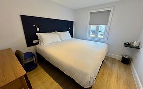 Brentwood Guest House Hotel